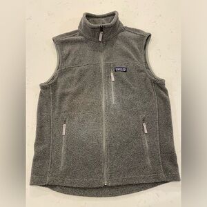 Patagonia men’s fleece vest